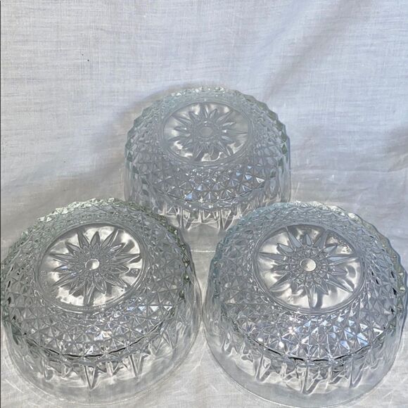 ARCOROC FRANCE Vintage Glass Bowls-Set of 3 - Picture 5 of 6